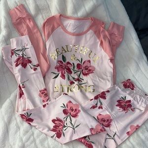 NWOT The Children’s Place Pajama Set 🌸